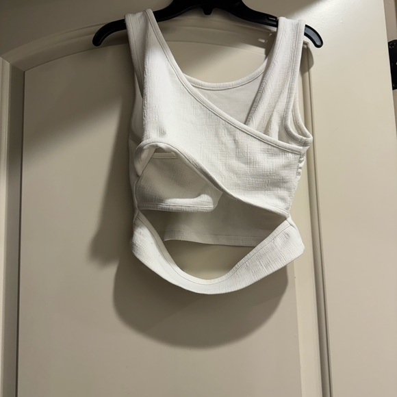 Roxy White Textured Tank Top medium - Picture 3 of 7